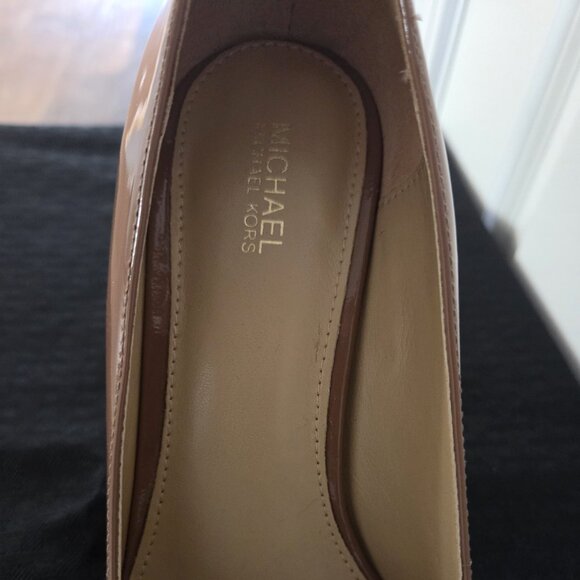 Michael Kors Pumpa - Picture 8 of 13